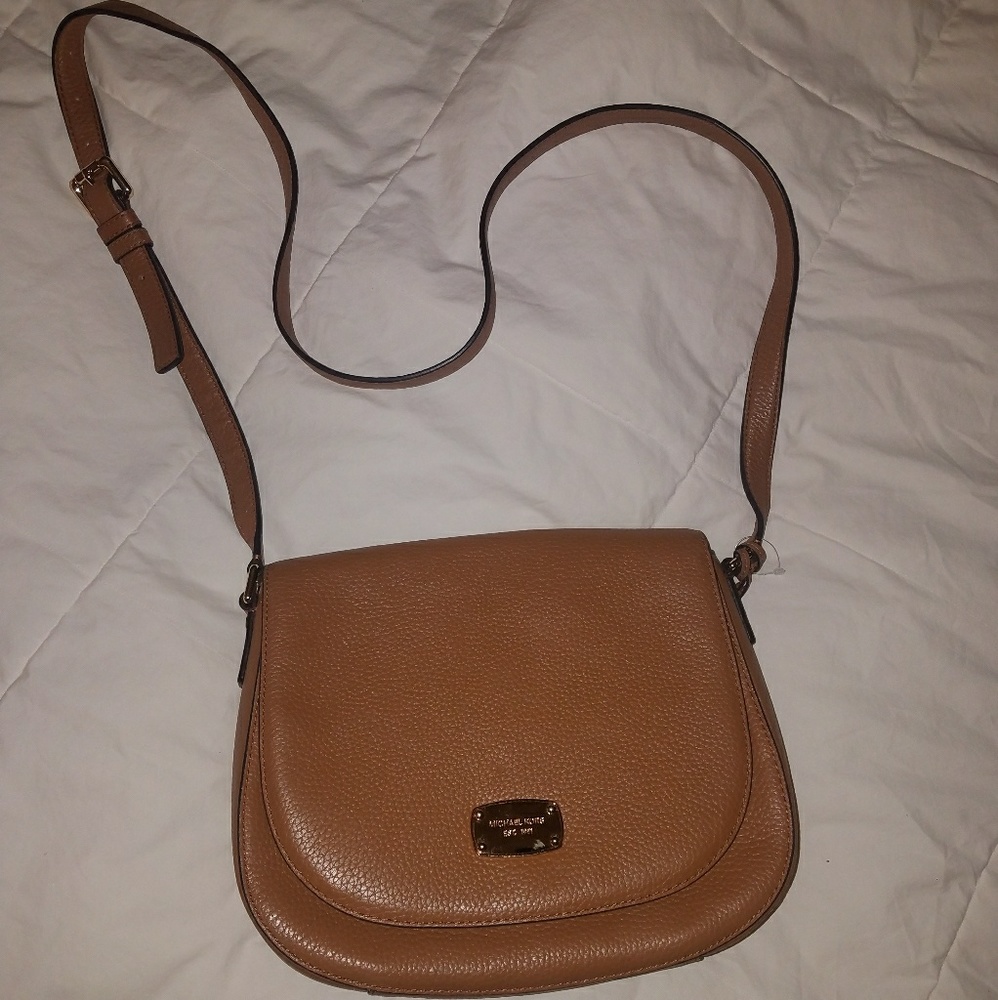 Michael Kors crossbody purse